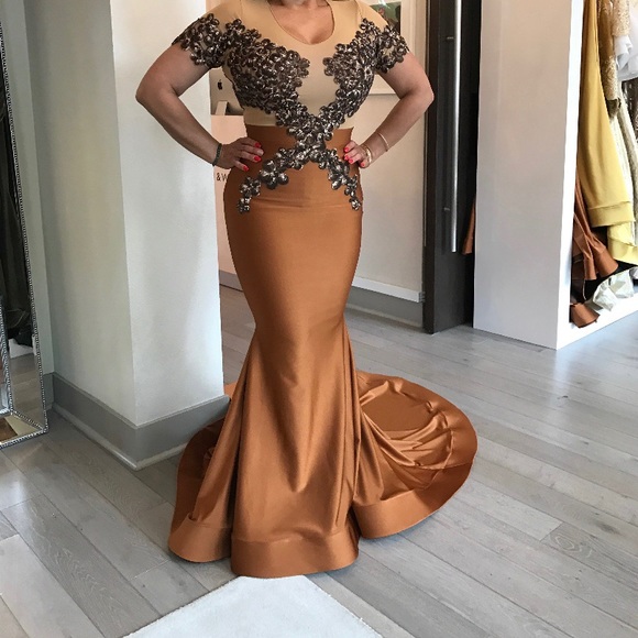 Glamorous Walter Mendez Handmade Custom Gown - Picture 1 of 7